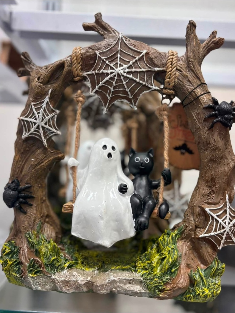 Halloween Ghost & Black Cat Swing tree Figurine - White and Black